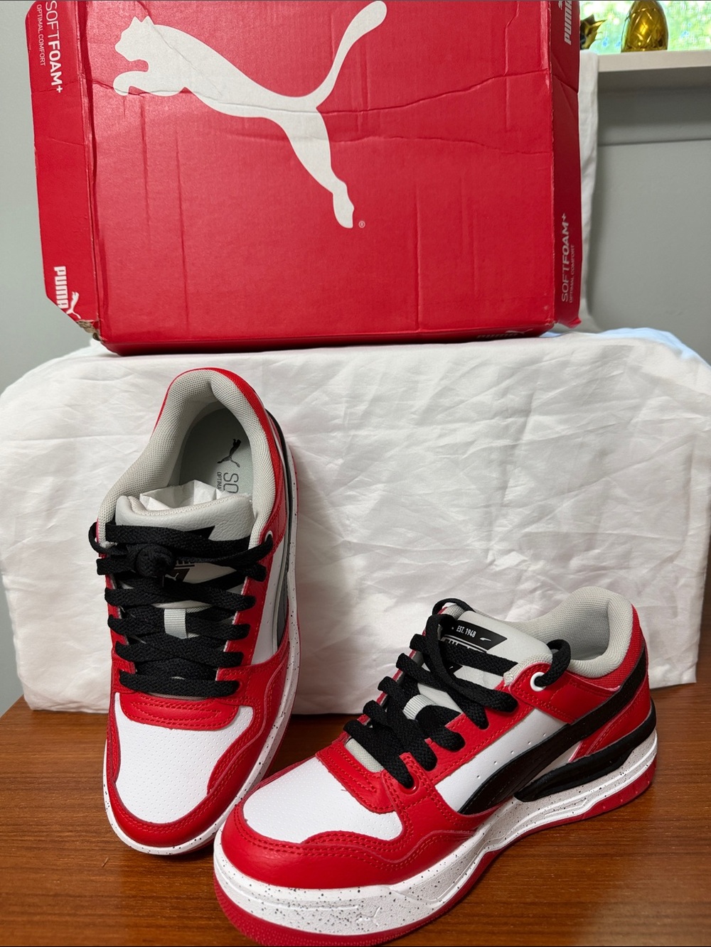 Puma Red Black White Low-Top Sneakers with Speckled Midsole